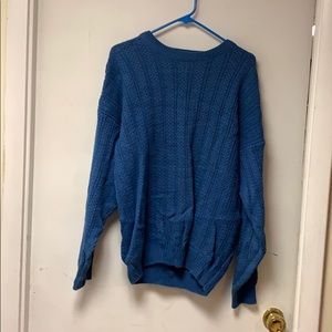 Men’s fit sweater